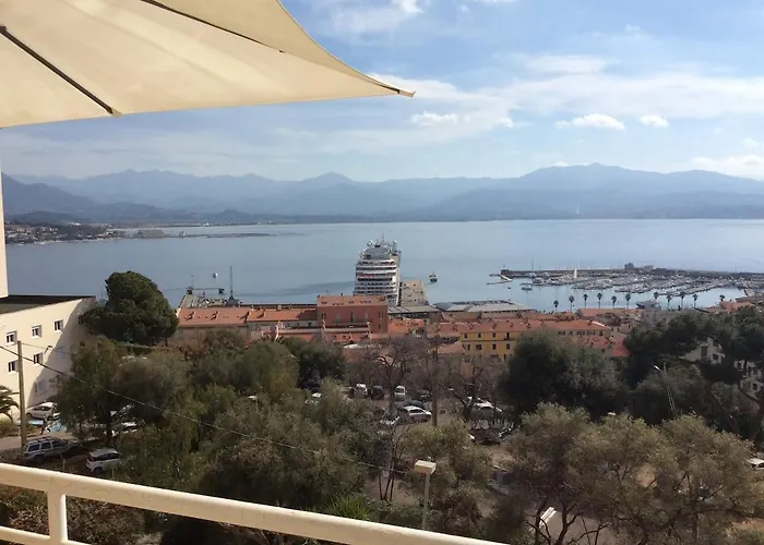 Appartement 2 Centre D Avec Magnifique Vue Ajaccio (Corsica)